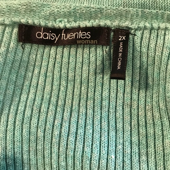 ☘️ Lovely Plus Size Daisy Fuentes Cardigan ☘️ - Picture 3 of 3